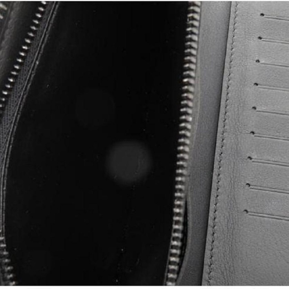 Louis Vuitton Black Wallet - Picture 6 of 6